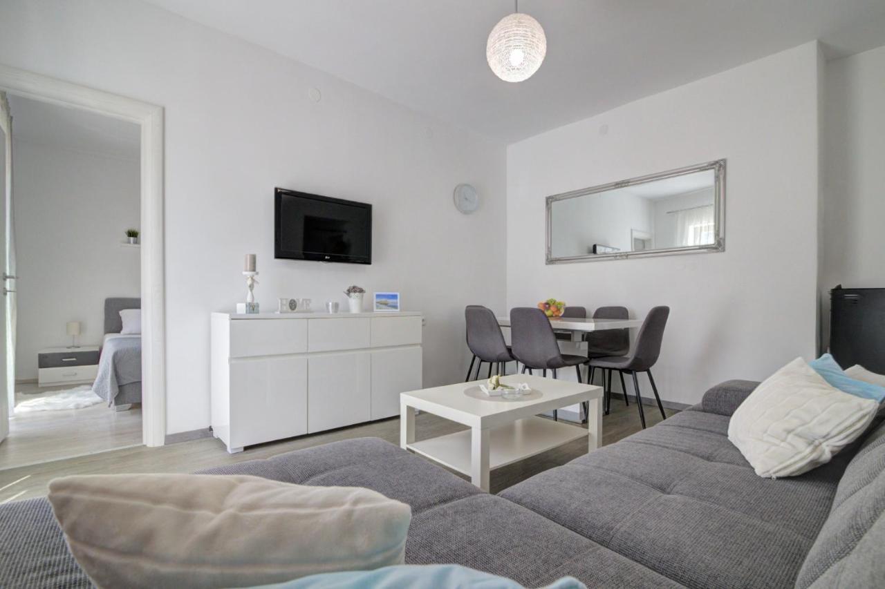 Apartman Luka 斯维蒂尤拉伊 外观 照片